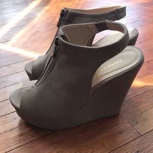 Chinese Laundry wedges